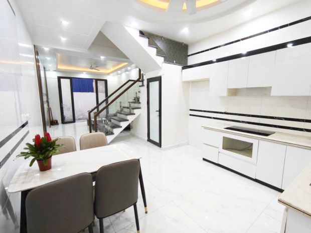 Bán nhà 4 tầng ngõ 358 đà nẵng  ngô quyền  full nội thất 7462349