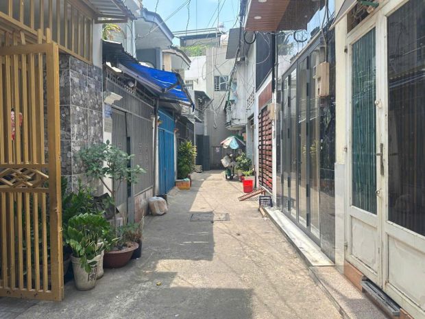 Chỉ 2.9 tỷ - có nhà 2 tầng hẻm xe hơi - quận 12 ra riêng 7462461