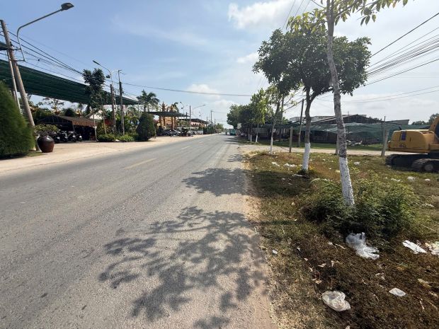Bán nguyên lô đất lớn mặt tiền quốc lộ 57b  trung tâm thị 7463215