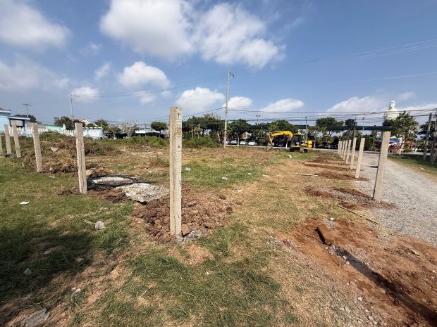 Bán nguyên lô đất lớn mặt tiền quốc lộ 57b  trung tâm thị 7463216