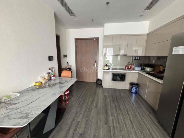 Bán gấp căn 3n 2wc tòa r1.01, căn góc đẹp hiếm có vinhomes 7465356