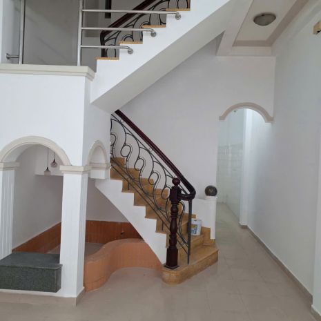 Cho thuê nhà 2.5 tầng, 120m2, 3 phòng đường phó cơ điều, 7466013
