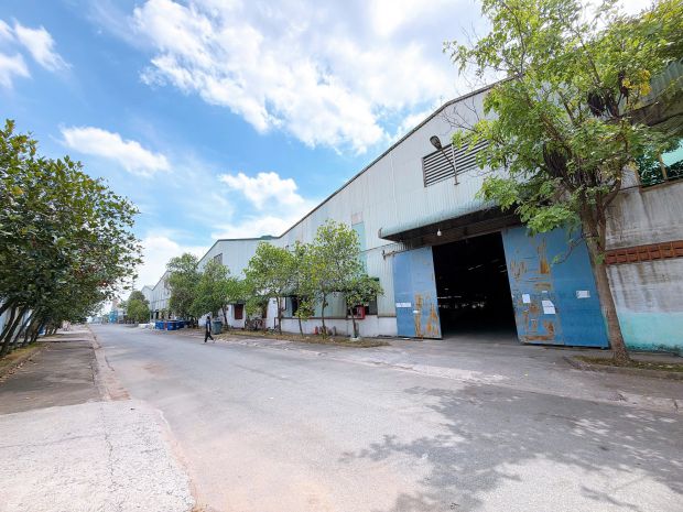 Xt104 cho thuê toàn bộ khu đất gồm nhiều nhà xưởng lớn, thu 7467823