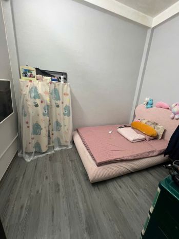 Đầu ngõ cầu giấy-gẫn bãi ôtô-4 tầng-full nội thất-dân trí ca 7468083