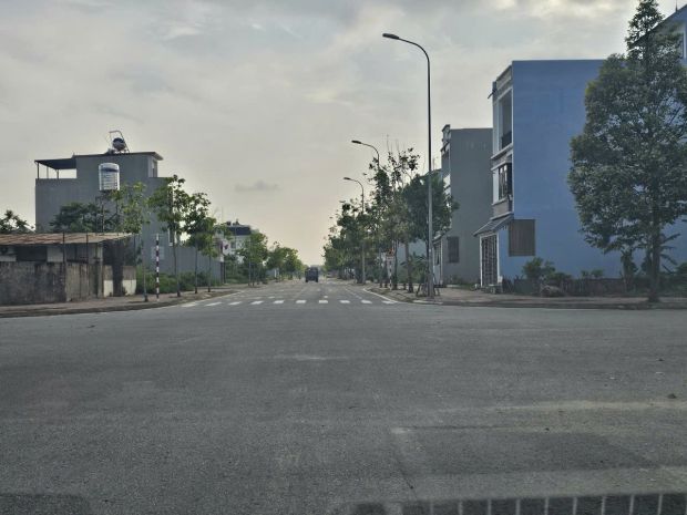 Lô góc 296m2 nam vĩnh yên  vĩnh phúc -trục chính đẹp hiếm 7468121