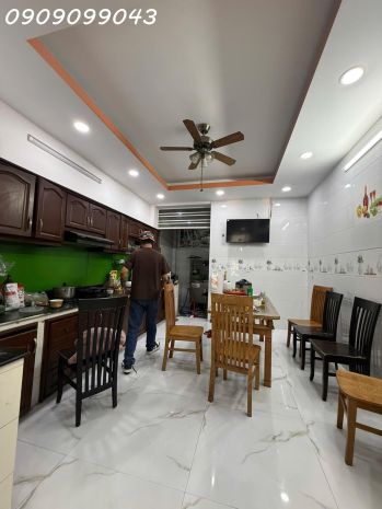 Mặt tiền chợ  trường chinh  5 tầng  dòng tiền 20trtháng 7468412