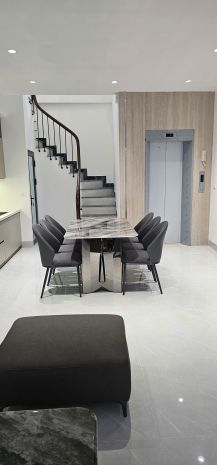 Bán nhà thượng thanh 53m2  5 tầng thang máy  full nội 7468741