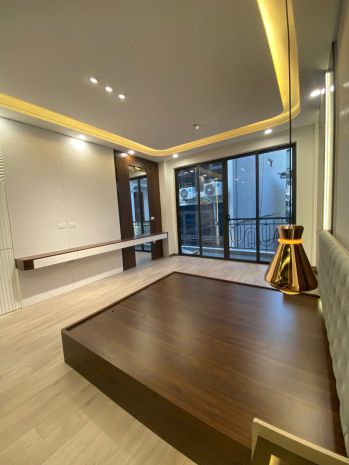 Bán nhà thượng thanh 53m2  5 tầng thang máy  full nội 7468744