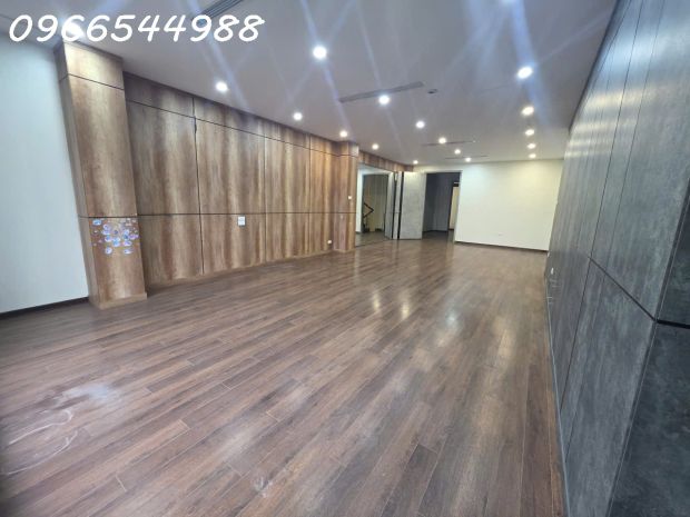 Tòa nhà văn phòng 7 tầng thang máy  nguyễn sơn  cực hợp 7471312