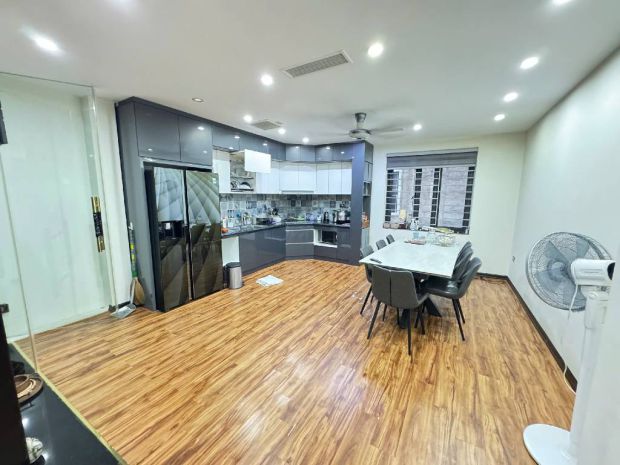 Bán nhà đẹp nguyễn văn cừ- sát phố- view chương dương-gara- 7474491