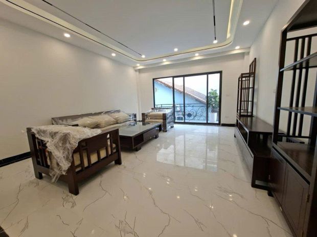 Bán nhà ngọc lâm 80m 6 tầng mt4.8m thang máy gara ô tô kinh 7475032