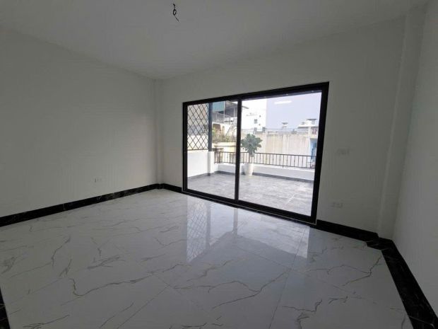 Bán nhà ngọc lâm 80m 6 tầng mt4.8m thang máy gara ô tô kinh 7475036