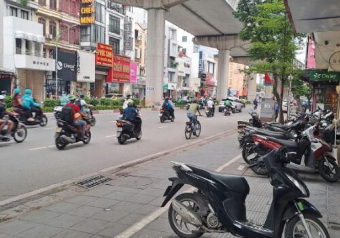 Chính chủ bán nhà mặt tiền số 90b phố cầu giấy, quận cầu 7476024