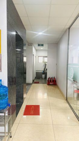 Cho thuê văn phòng tầng 5  vị trí đẹp trung tâm tp hải 7476541
