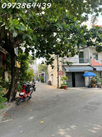 Quận 1 chỉ 2 phút  nhà 2 mặt tiền hẻm xe tải  ngay 7477501