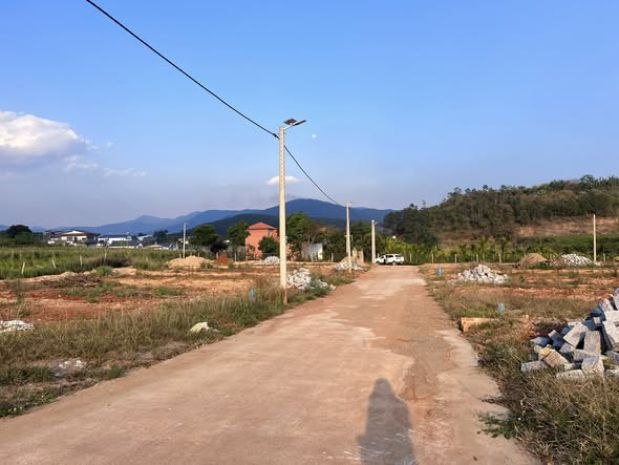 Đất ngang 12m  thổ cư nhiều  có sẵn hạ tầng 7478211