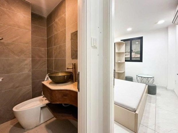 Bán nhà mặt tiền nhất chi mai, p.13 tân bình 4*18 4 tầng 7478557