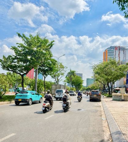 Bình thạnh hẻm xe tải 6m - sát quận 1 - gần nhiều đại học. 7478996