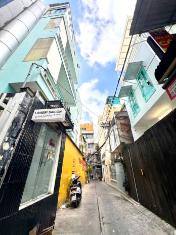 Hiếm bán nhà 4 tầng căn góc 2 mặt tiền hxh 6m đ.lê thị 7479899