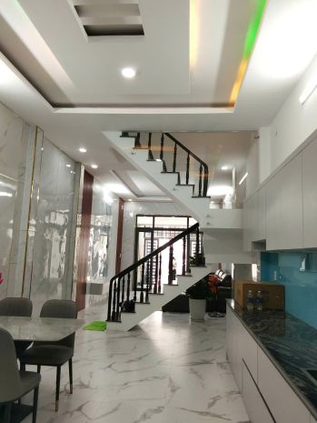 Bán nhà mới hxh tô ngọc vân, quận 12, dt 4 x 18m, 3 tầng, 7480557