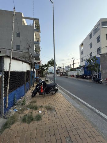 Lô đất cực hiếm đường mhựa 15m có lề khu tên lửa ngay ubnd 7480566