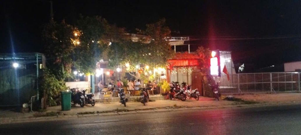 Cho thuê mặt bằng quán cafe - vị trí đắc địa địa chỉ: mặt 7481073
