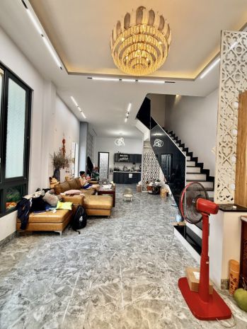 Bán nhà mặt phố 3 tầng, đường số 38, hiệp bình chánh, thủ 7481248