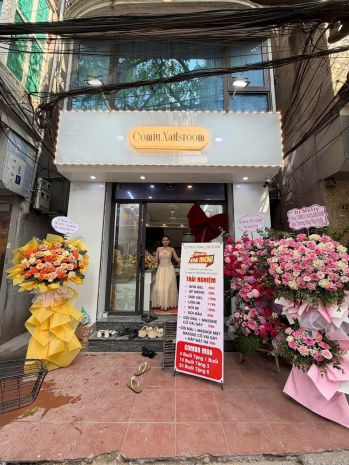 Sang nhượng shop  vào làm ngay, có khách quen sẵn  địa 7482376