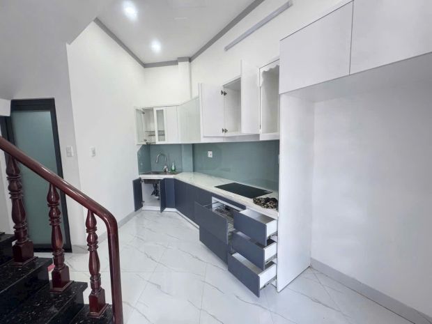 Bán nhà 2 tầng trung tâm tp đồng nai,shr, full nội thất cao 7483494