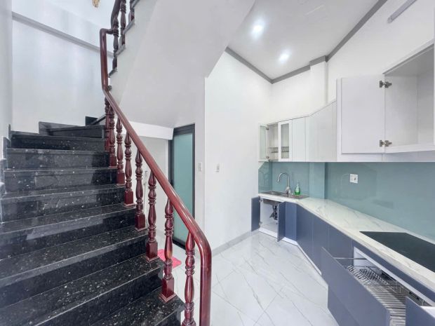 Bán nhà 2 tầng trung tâm tp đồng nai,shr, full nội thất cao 7483495