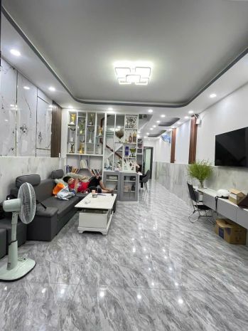 Thuận an cư  cạnh quận 7  ngang 4m dài 19m-hơn 4 t.ỷ 7483740