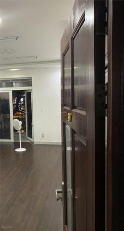 Cho thuê nguyên sàn lầu 2  3 cityland center hills gò 7484697