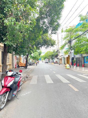 Nhà 3 tầng mặt tiền trần nguyên hãn p13q8 p.bình đông. 7492971