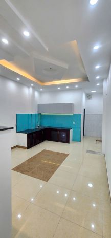Nhà 2 tầng hxh  âu dương lân p3q8. giá: 7.5 tỷ 7493023