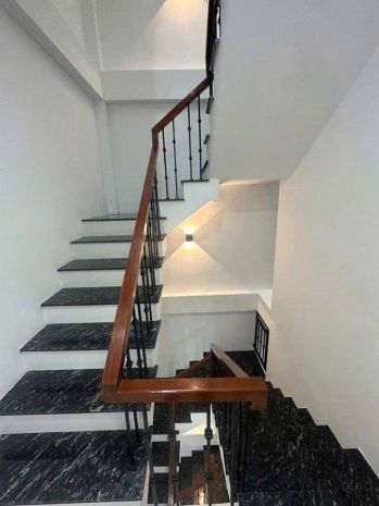 Bán nhà dương văn bé  hai bà trưng  45m²  5 tầng 7495467