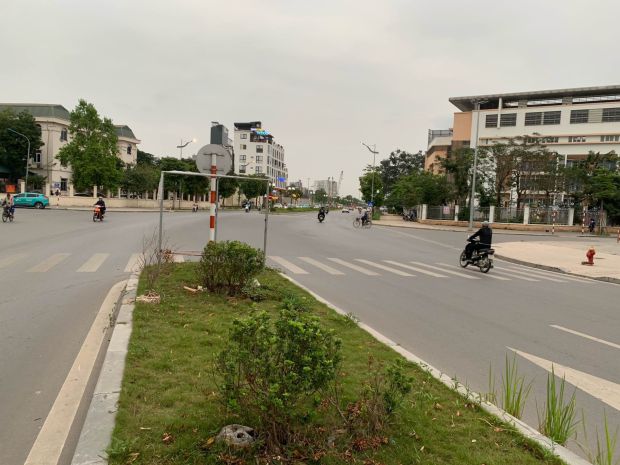 Bán đất mặt phố ngọc thụy 70m2, mt 5.5m hiếm có, đường 40m 7496958