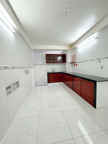 Nhà mới 4 tầng hxh thông nguyễn duy p.chánh hưng p10q8. 7498100
