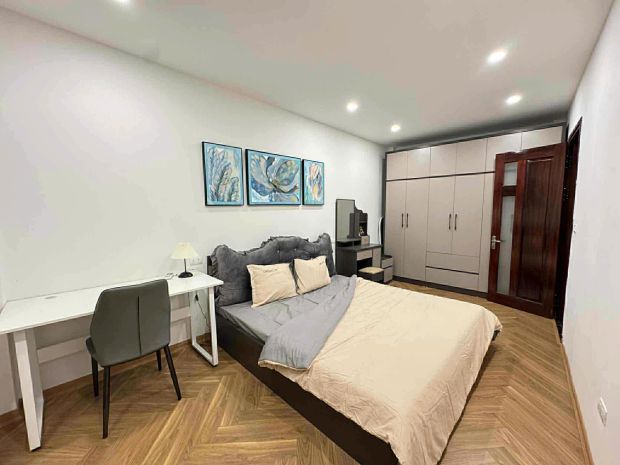 Nhà đẹp trung tâm thạch bàn  cổ linh, 40m², thang máy 7499118