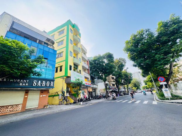 Vị trí độc tôn khan hiếm ngang lớn 15m*21m- bán nhà 4 tầng 7500214
