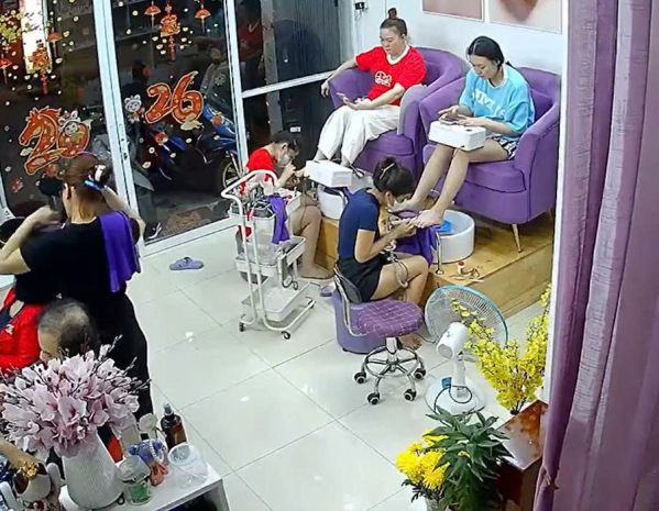 Cần sang gấp tiệm nail địa chỉ: 50 bà hạt, phường 9, quận 7500920