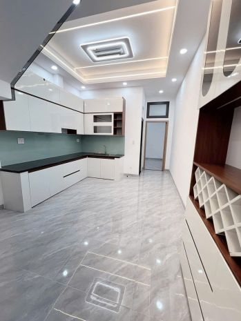 Cần bán nhà sổ riêng 1lầu 1trệt

 gần cư xá  phúc hải p. 7500980