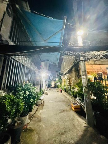 Nhà 2 tầng  hơn 50m²  chỉ 4.x t.ỷ
 - huỳnh tấn phát  nhà 7502554