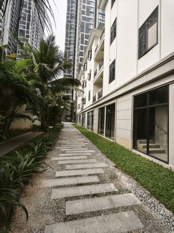 Chính chủ cho thuê shop chân đế siêu hiếm tại smart city vị 7503537