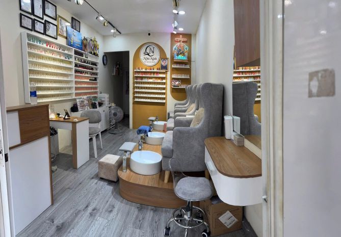 Giá tốt - chính chủ sang nhượng quán nail và gội đang hoạt 7503807
