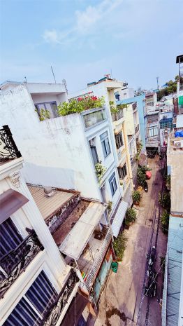 Nhà ga t3 gần trường chinh, emart 2, hẻm xe hơi, dt 50m2, 4 7503832