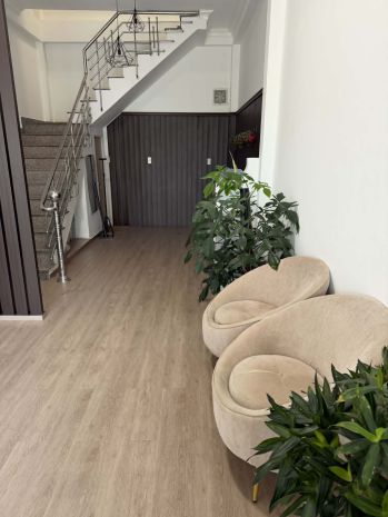 Minh cân share măt băng hơp tac cung ban lam nail 7504082