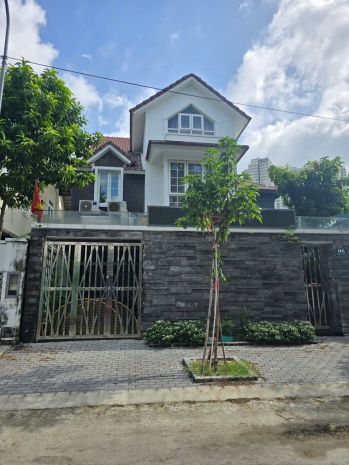 Bán nhà mặt tiền bùi tá hán, thủ đức, 160m2 10x16m, hầm 3 7504987