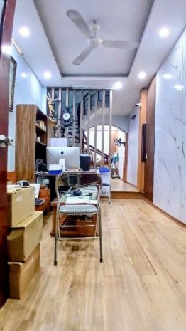 Bán nhà 3 tầng  ngõ 122 phố kim giang  thuận tiện kết nối 7506855