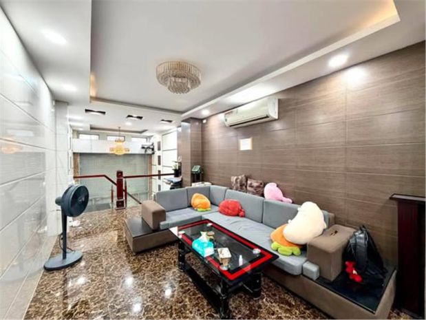 Nhà đường nguyễn trọng tuyển phường 15 cũ quận phú nhuận. 7507695