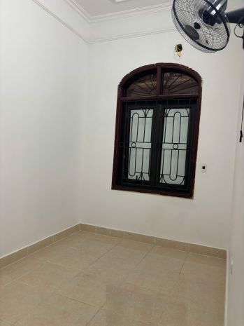 Cho thuê nhà nguyên căn 3 tầng,60m², ngõ 212 phú mỹ, gần 7508916